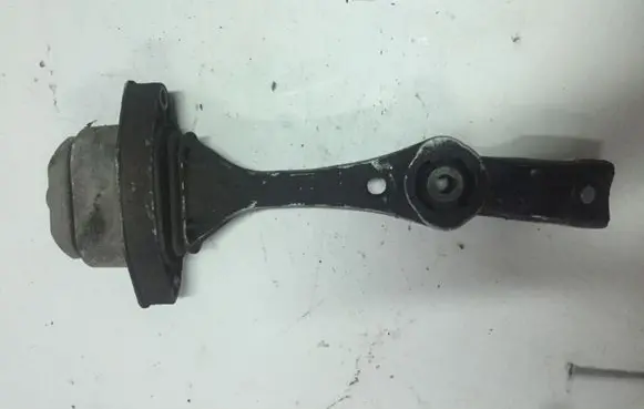Skoda Octavia Mk1 (1U) Gearbox mount