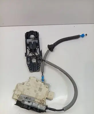 Audi A3 S3 8V Rear door lock 4G0839016B