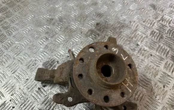 Opel Astra H Front wheel hub