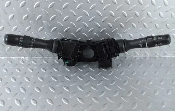 Subaru Outback (BS) Wiper turn signal indicator stalk/switch 17F483 173832 173848