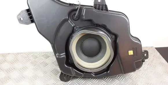 Hyundai Grand Santa Fe NC Subwoofer speaker