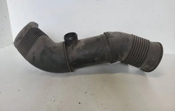 BMW 5 E60 E61 Air intake duct part 4809077901