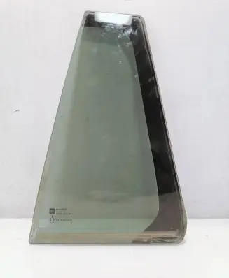 Rear vent window glass
