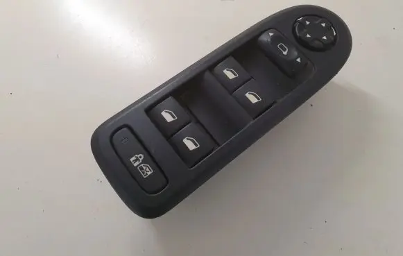 Peugeot 508 Electric window control switch 96662118ZD