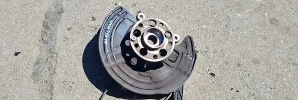Mercedes-Benz A W176 Front wheel hub spindle knuckle