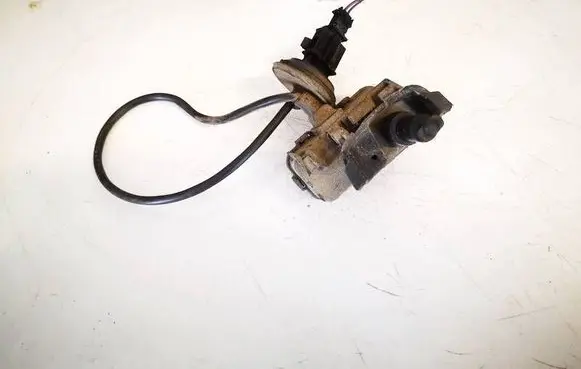 Volkswagen Cross Polo Central locking motor 6r0810773c