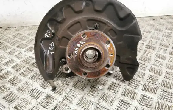 Audi Q2 - Front wheel hub