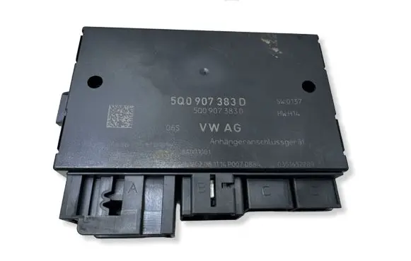 Volkswagen PASSAT B8 Tow bar trailer control unit/module 5Q0907383D 8A001001