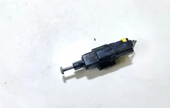 Opel Zafira A Brake pedal sensor switch 09132299 09175172