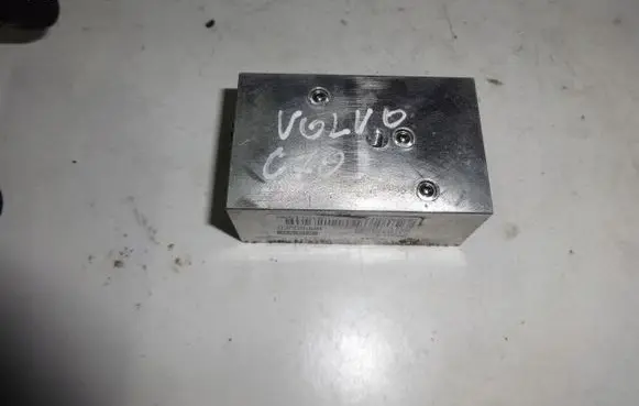 Volvo C70 Convertible roof hydraulic pump 09466628
