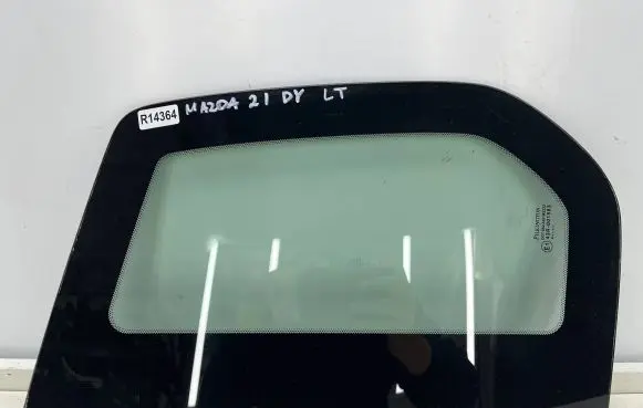 Mazda 2 Rear side window
