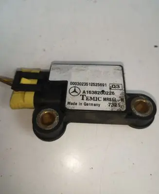Mercedes-Benz ML W163 Airbag deployment crash/impact sensor A1638200226