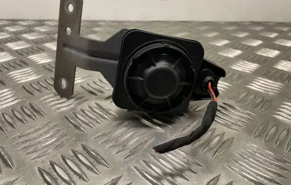 Volkswagen Golf VII Alarm system siren 5G0951227B