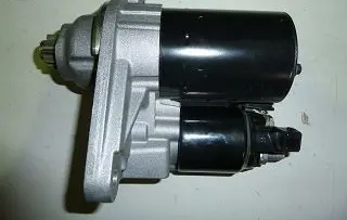 Volkswagen PASSAT B5 Starter motor 0001120401