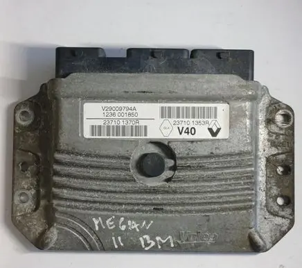 Renault Megane III Engine control unit/module 237101353R 237101370R