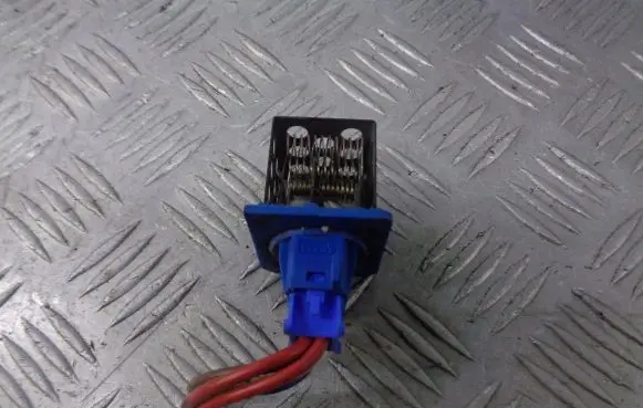 Citroen Xsara Picasso Coolant fan relay 