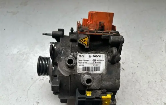 Peugeot 3008 I Generator/alternator 9676536980
