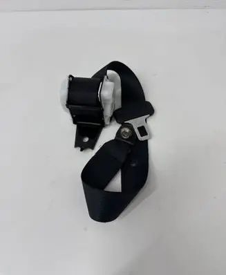 Rear seatbelt
