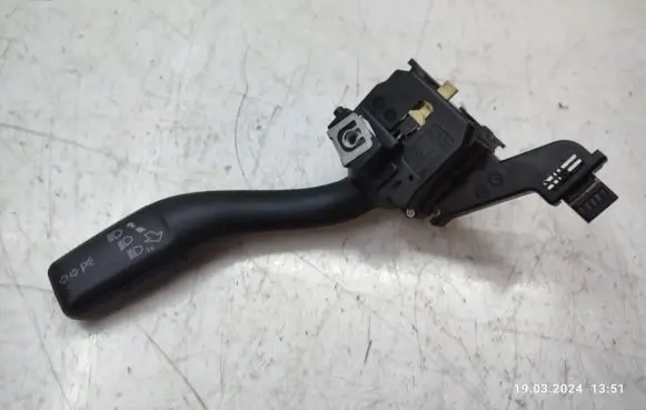 Audi A3 S3 8P Indicator stalk 8P0953513C