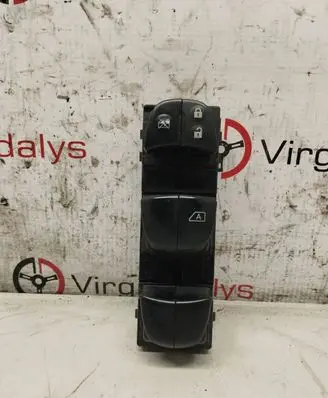 Nissan Pulsar Electric window control switch 809613ZL0A