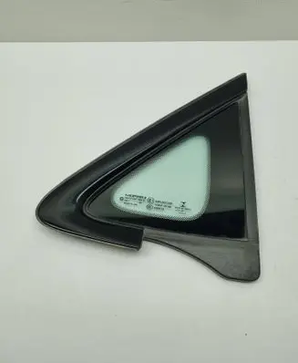 Chrysler Pacifica Front triangle window/glass 68370635AA 68370635 0326211080
