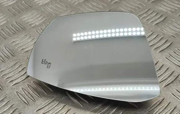 Volkswagen T-Cross Wing mirror glass 2GM857522C