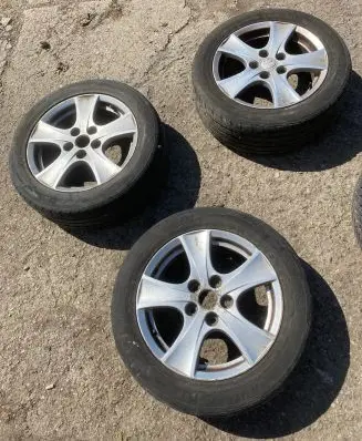 Toyota Corolla Verso AR10 R16 alloy rim 