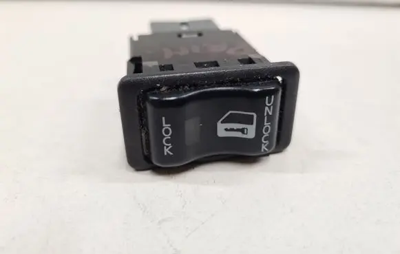 Nissan Primera Central locking switch button 