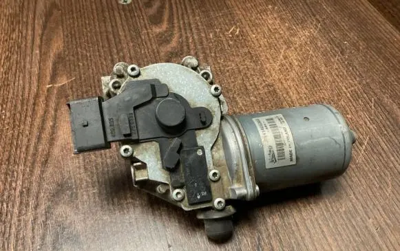 Renault Master III Wiper motor 8200734788 141409360