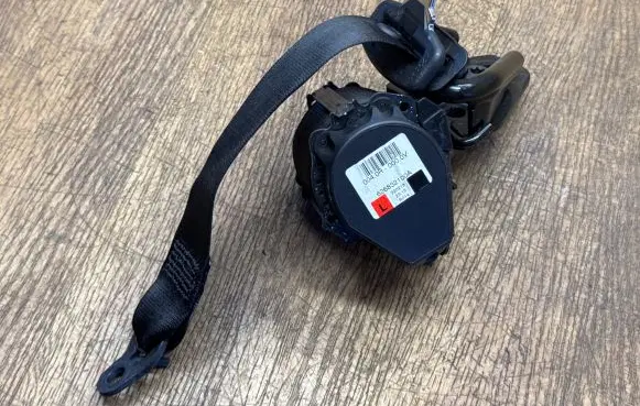 BMW 2 F22 F23 Rear seatbelt 7293267 220218 0040R0000V