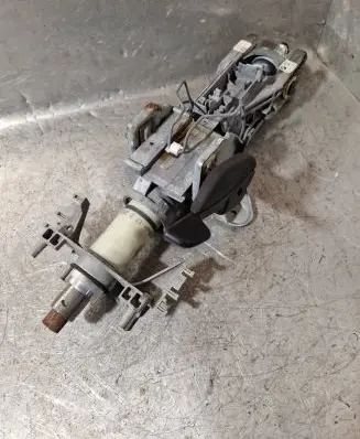 Steering wheel axle set