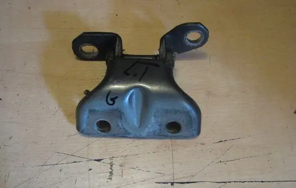 Hyundai i30 Rear door upper hinge 793202H000