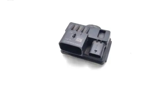 BMW 3 E92 E93 Glow plug pre-heat relay 7810856 0522120103 781085604