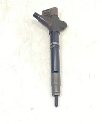 Toyota Auris 150 Fuel injector 236700R100
