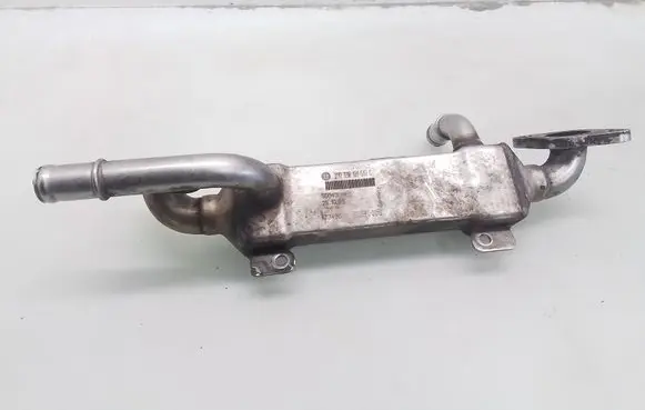 Volkswagen PASSAT B5.5 EGR valve cooler BH0038131513C