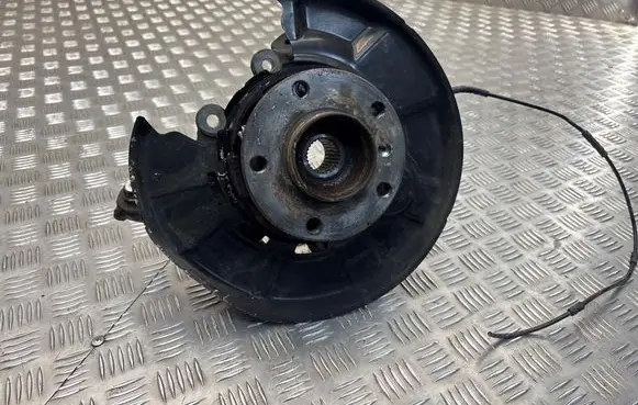 BMW 3 F30 F35 F31 Rear wheel hub spindle/knuckle 160605