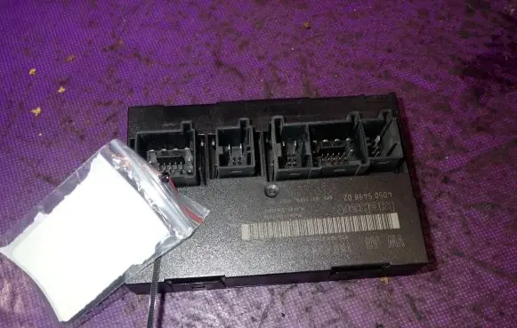 Volkswagen Touran I Central body control module 1K0959433BL