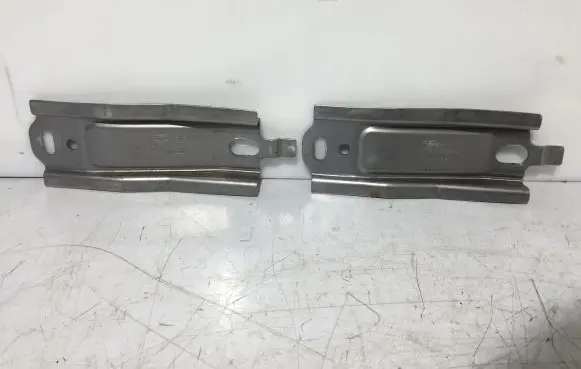 Ford Courier Radiator support slam panel bracket ET76A044G22AA