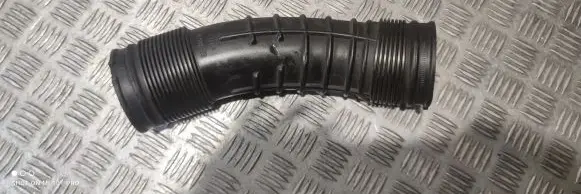Volvo S80 Air intake hose/pipe 6898050