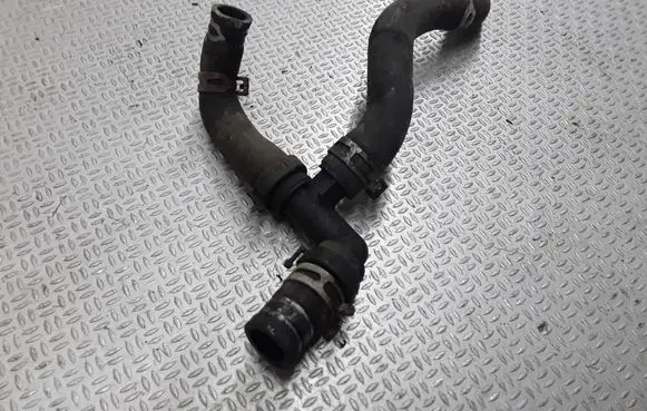 Renault Megane II Engine coolant pipe/hose 8200320166