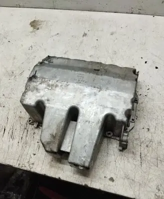 Volkswagen Polo Oil sump 045103603D