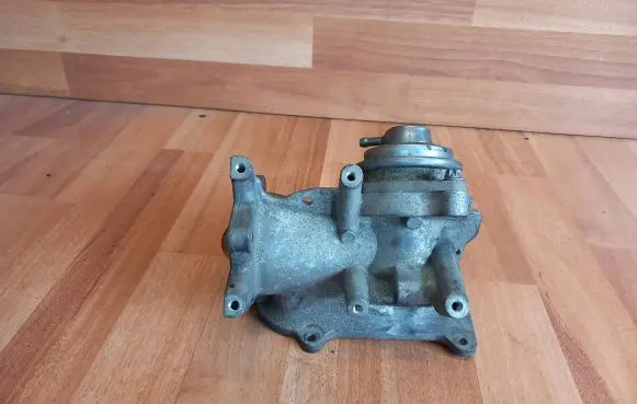 Mercedes-Benz B W245 EGR valve A6401401360 A6401401260 A6401401160