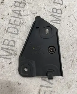 Volkswagen Touareg II Engine bonnet (hood) release handle 7L0823633F