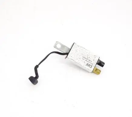 Tesla Model X Aerial antenna amplifier 106387500A