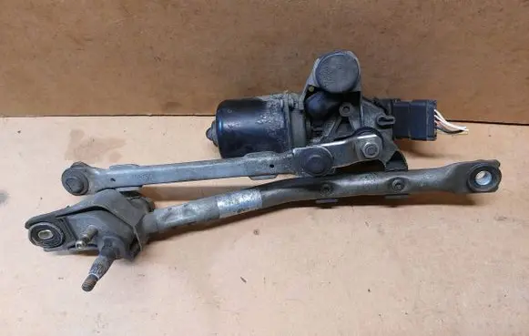 Citroen C1 Front wiper linkage and motor