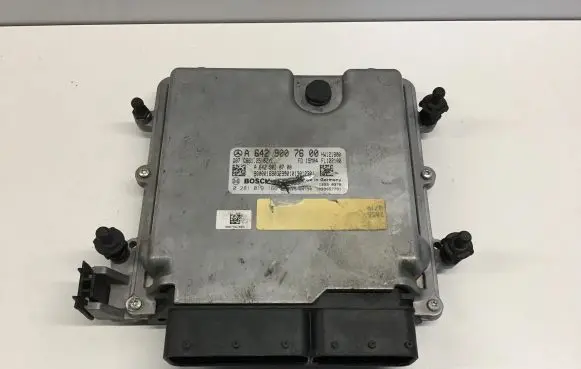 Mercedes-Benz S W222 Engine control unit/module A6429010700