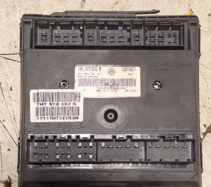 Volkswagen Transporter - Caravelle T5 Comfort/convenience module 7H0937049P 17117H7292K0H 7H7970292K