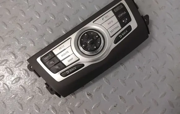 Nissan Murano Z51 Head unit multimedia control 283951AT0A