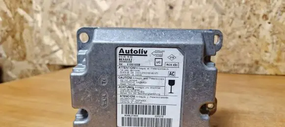 Renault Laguna III Airbag control unit/module 285586520r