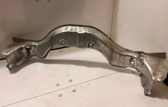 Audi A4 S4 B7 8E 8H Exhaust heat shield 8E0825661